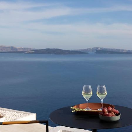 Bluedome Cavehouses By Otium Villas Oia  Exterior photo