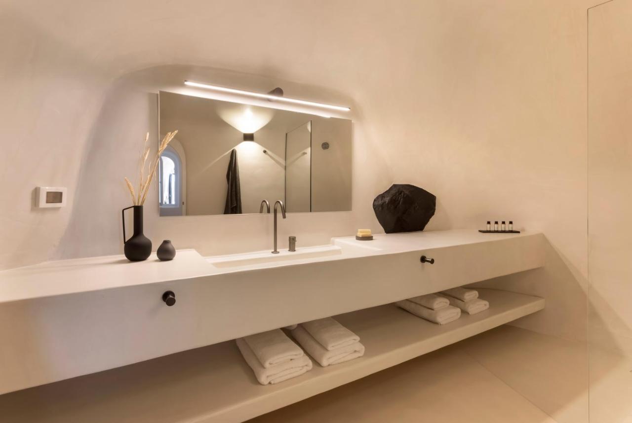 Bluedome Cavehouses By Otium Villas Oia  Exterior photo