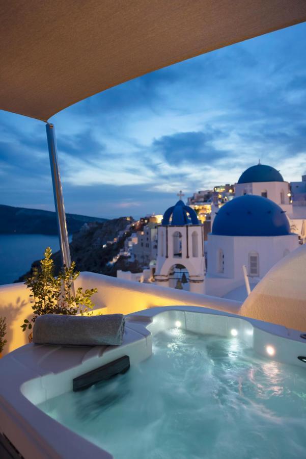 Bluedome Cavehouses By Otium Villas Oia  Exterior photo